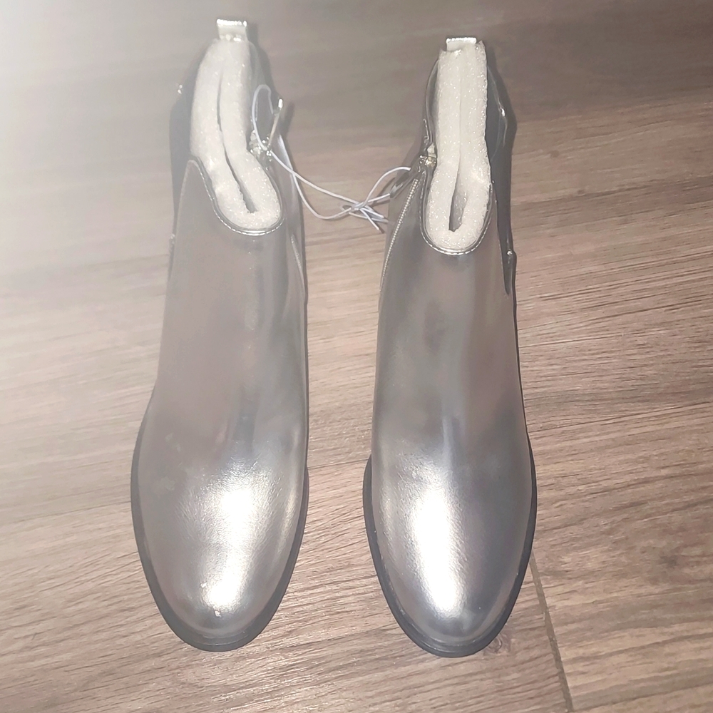 9.5 M Ankle Boots